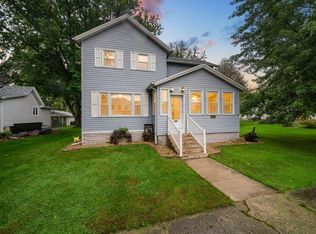 214 N Jackson Ave, Polo, IL 61064
