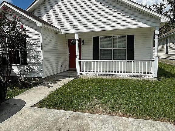 5th image of 1333 Edgewood Dr