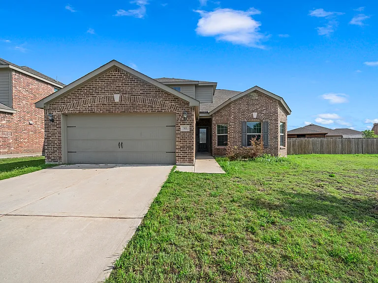 311 Foster Ln — Photo 1