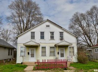 335-337 McKinley St, East Peoria, IL 61611
