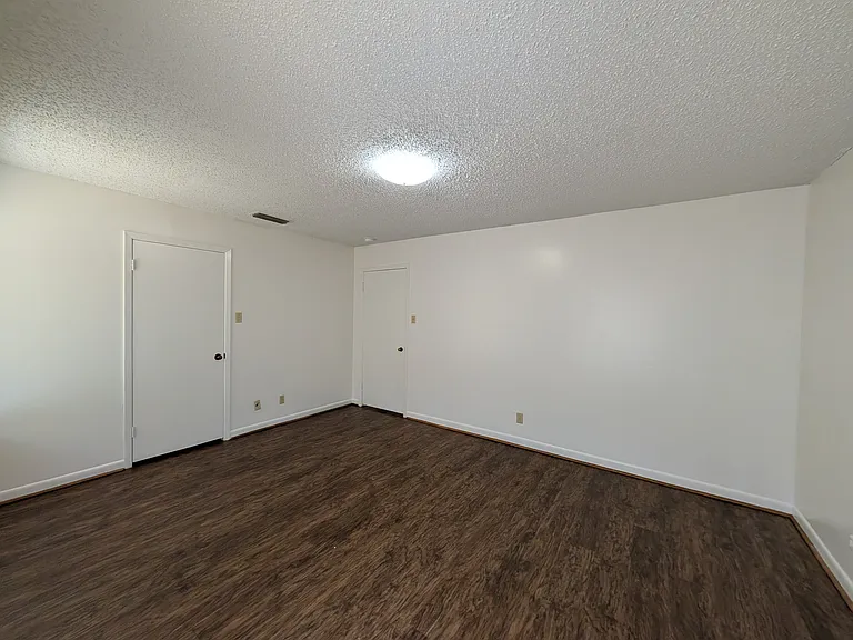 403 W Heritage Dr — Photo 34
