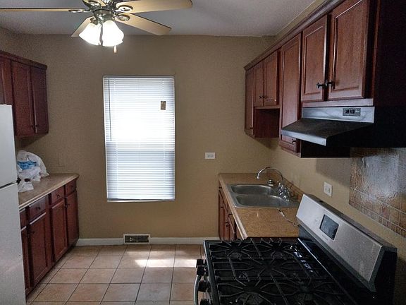 5th image of 11641 S Lowe Ave #1