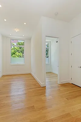 Rented by Compass | media 6