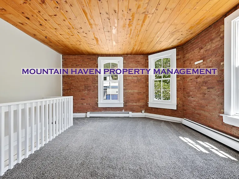 401 Rose St #2 — Photo 1