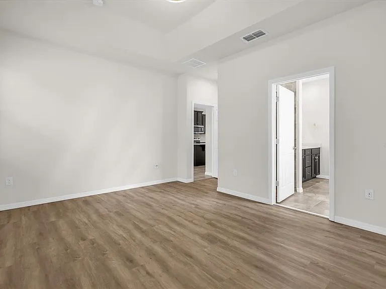2444 Varenna Loop — Photo 11