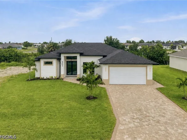 307 NE 15th St, Cape Coral, FL 33909