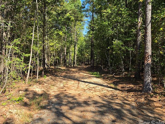 3rd image of 552 Midway Rd