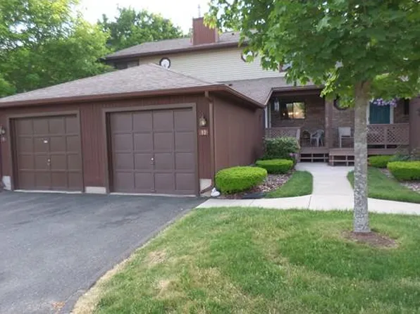 10 Ash Ln, Agawam, MA 01001