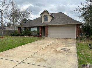 26122 Willow Wood St, Denham Springs, LA 70726