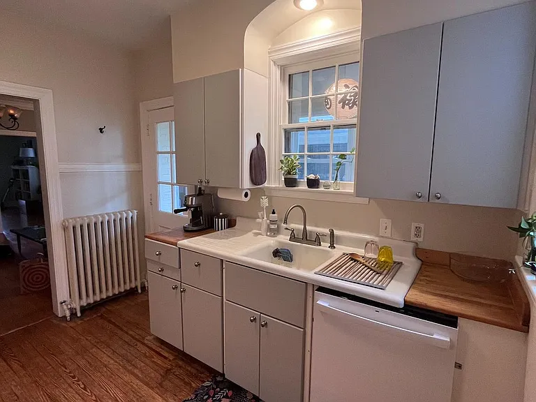 4036 Roland Ave #1 — Photo 11