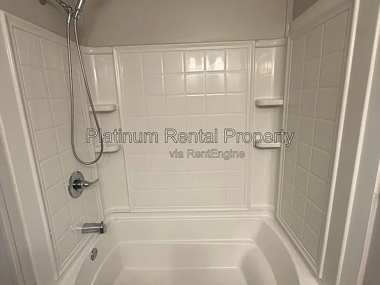 3224 Forrest Hills Dr SW — Photo 20