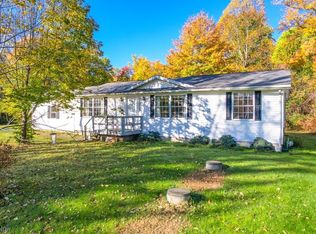 1189 Sandy Lake Rd, Ravenna, OH 44266