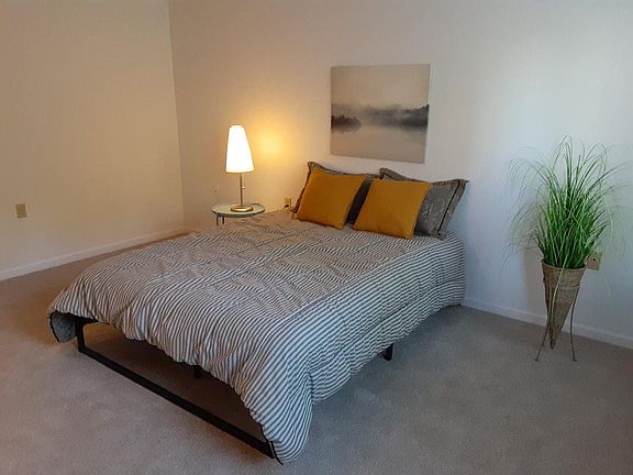 5th image of 10415 SE Waverly Ct #37b3675f1