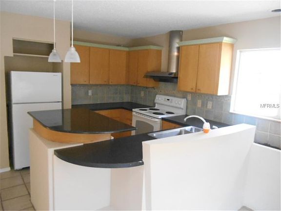 4th image of 11936 Sugar Tree Dr