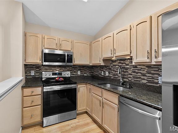 3rd image of 2024 Belltower Dr