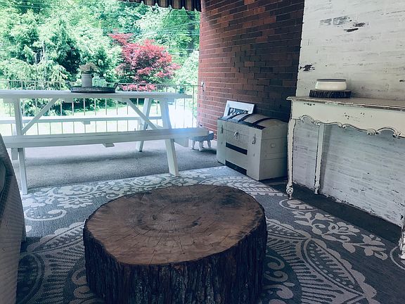 4th image of 4624 Rolling Hills Rd