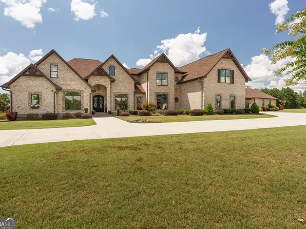 35 Cessna Way, Fort Valley, GA 31030