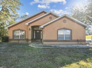 36516 Clara St, Eustis, FL 32736