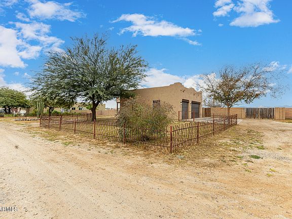 3rd image of 22629 W BAKER Drive