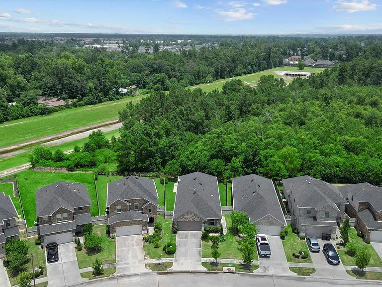 9257 Inland Leather Ln — Photo 36