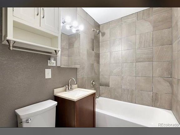 5th image of 2345 S Knox Ct