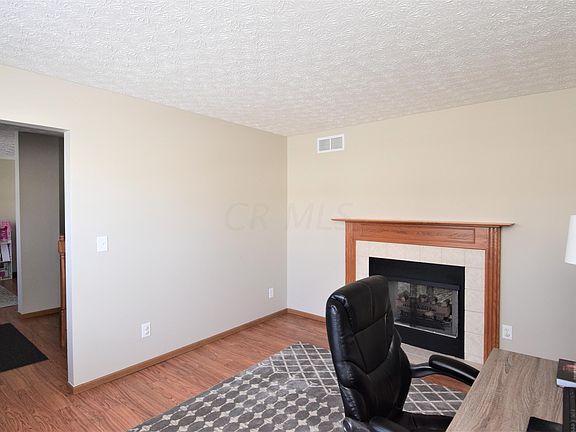 4th image of 431 Kingston Cir
