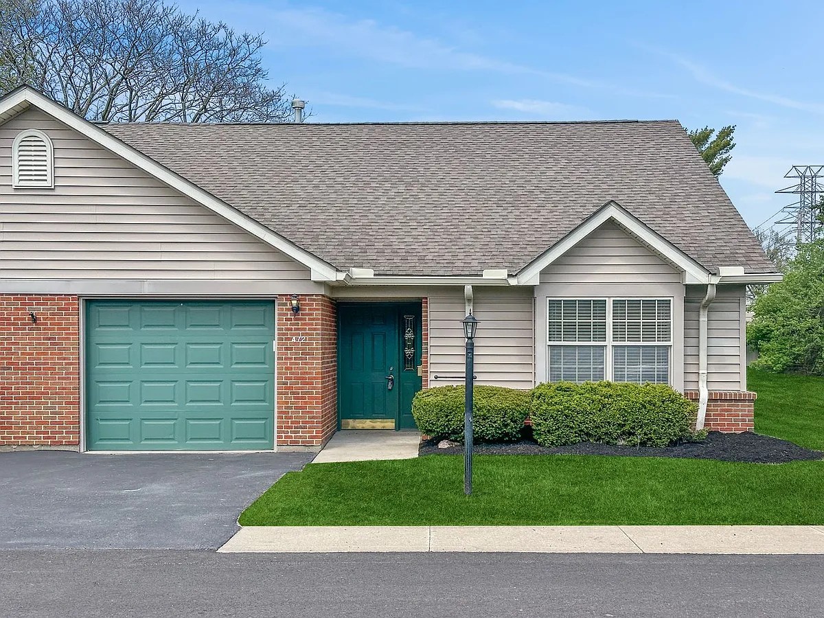 Photo 2 of 24 - 436 Scioto Villa Ln - Columbus, OH Building Photo - 436 Scioto Villa Ln