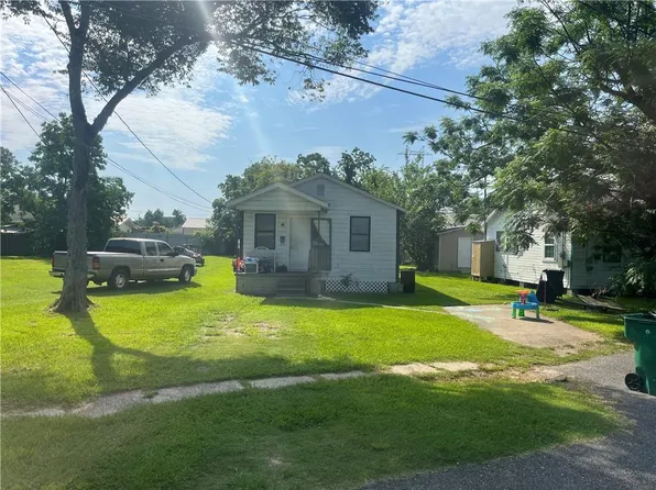 1745 Penny St, Marrero, LA 70072