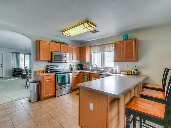 4th image of 1078 E Monteleone St