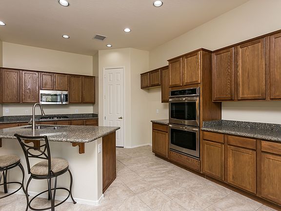 5th image of 6725 E Mayflower Ln