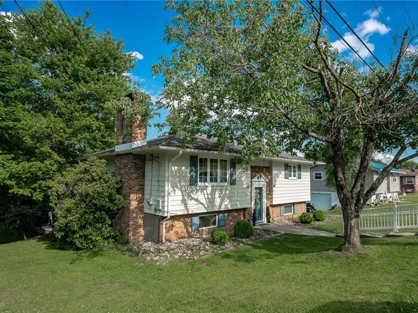 202 Locust St, Rural Valley, PA 16249