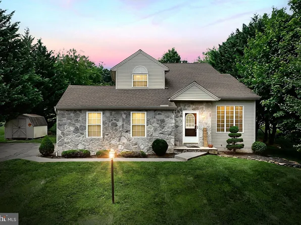 2780 Myers Rd, Spring Grove, PA 17362