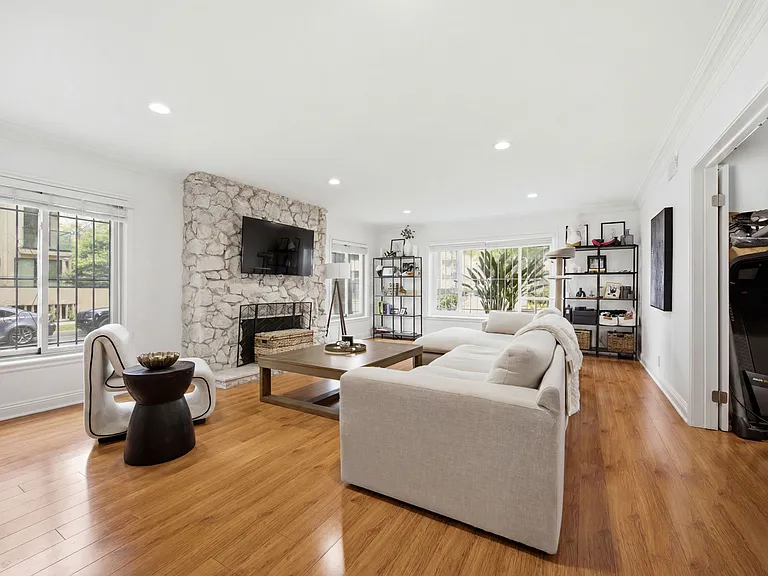 400 N Palm Dr #NA — Photo 1
