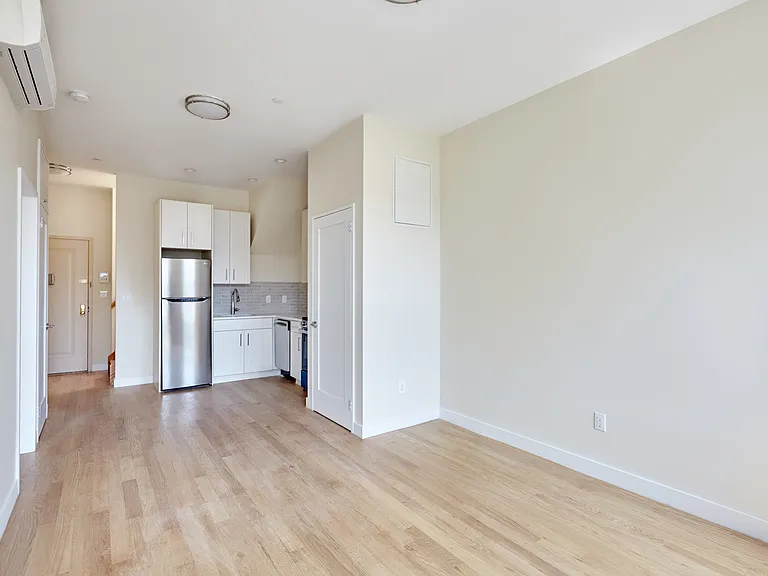 783 Saint Nicholas Ave #5A — Photo 4