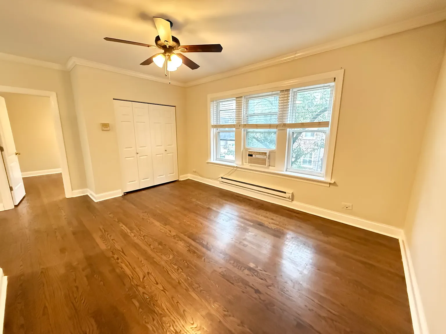 1 bed, 1.0 bath, $2,345 — Photo 3