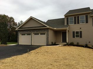 211 E New St, Mountville, PA