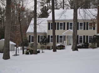 9301 Oak River Dr W, South Chesterfield, VA 23803