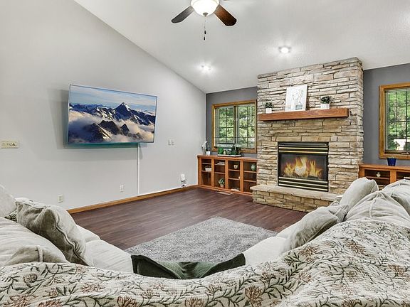 4th image of 3917 Birch Crest Lane