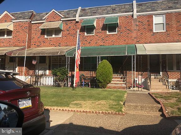 2nd image of 1919 S Hollywood St
