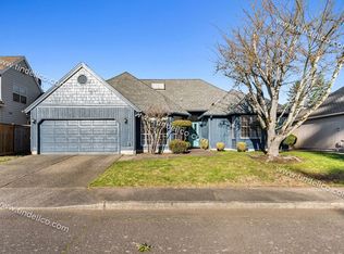 5959 SW Dove Ct, Lake Oswego, OR 97035
