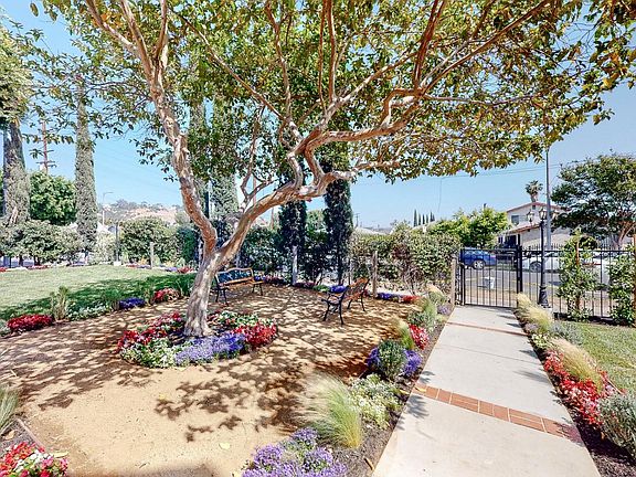 2nd image of 2649 Arvia St