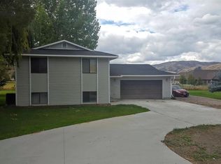 1797 N Honeysuckle Ln, Inkom, ID 83245