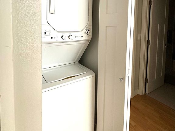 5th image of 17133 NE 80th St #17133