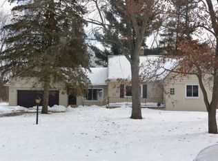 23200 Plum Hollow St, Southfield, MI 48033