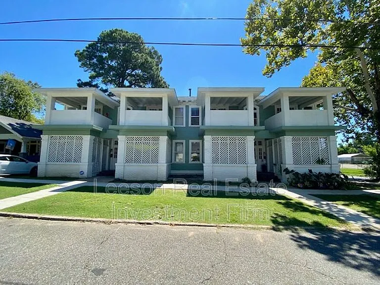 527 Wichita St — Photo 1