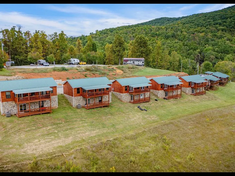 133 Ridgeview Dr