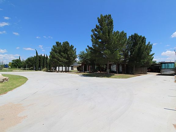 3rd image of 11607 W University Blvd