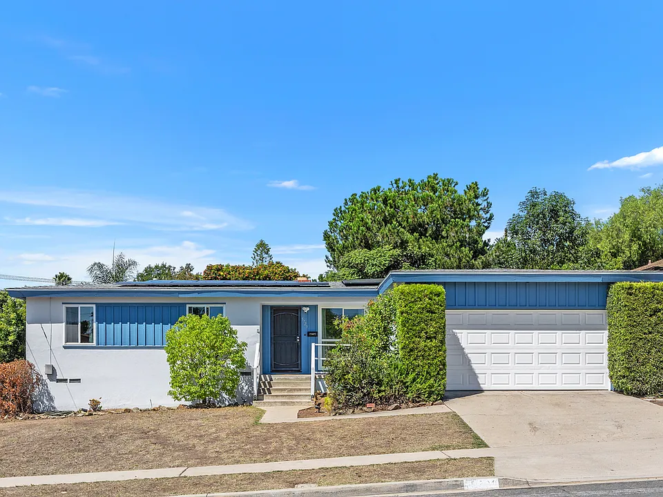 5720 Jeanette Ave