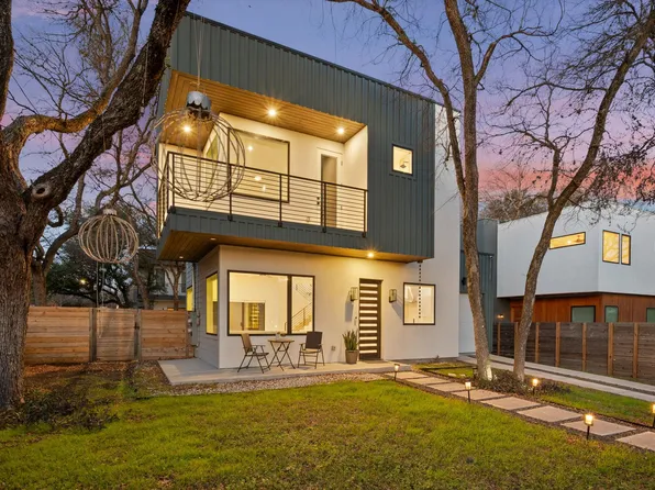 910 Nalide St #B, Austin, TX 78745