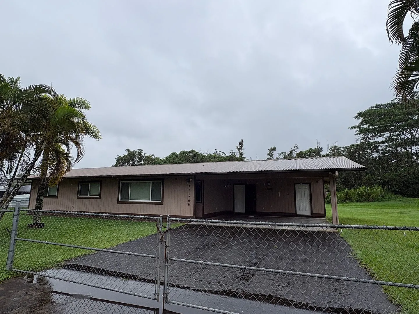 Beautiful 3-bedroom, 2-bath home in Keaau, HI — Photo 1